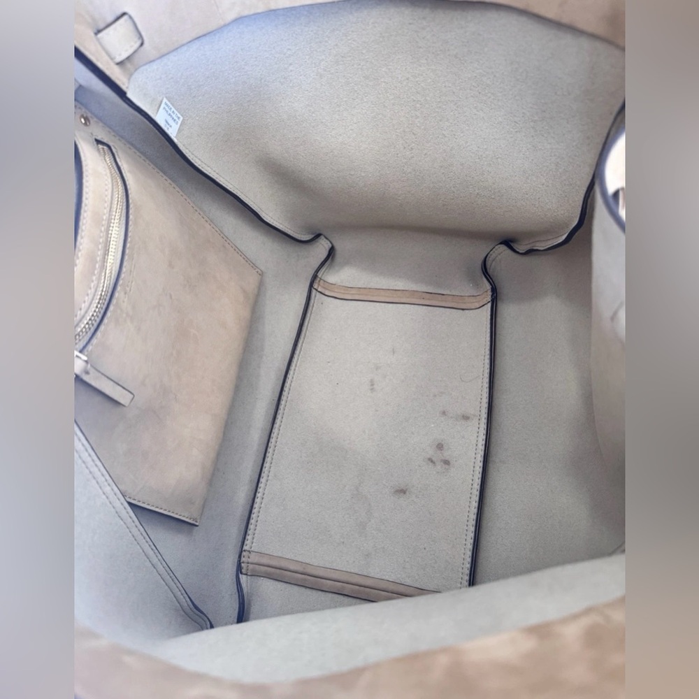 Tory Burch Large Suede Romy Bag - Picture 13 of 16
